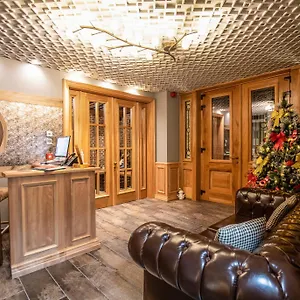 vila-ekrem.albaniahotels.org/